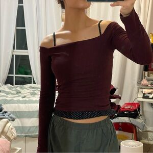 burgundy off the shoulder long sleeve top